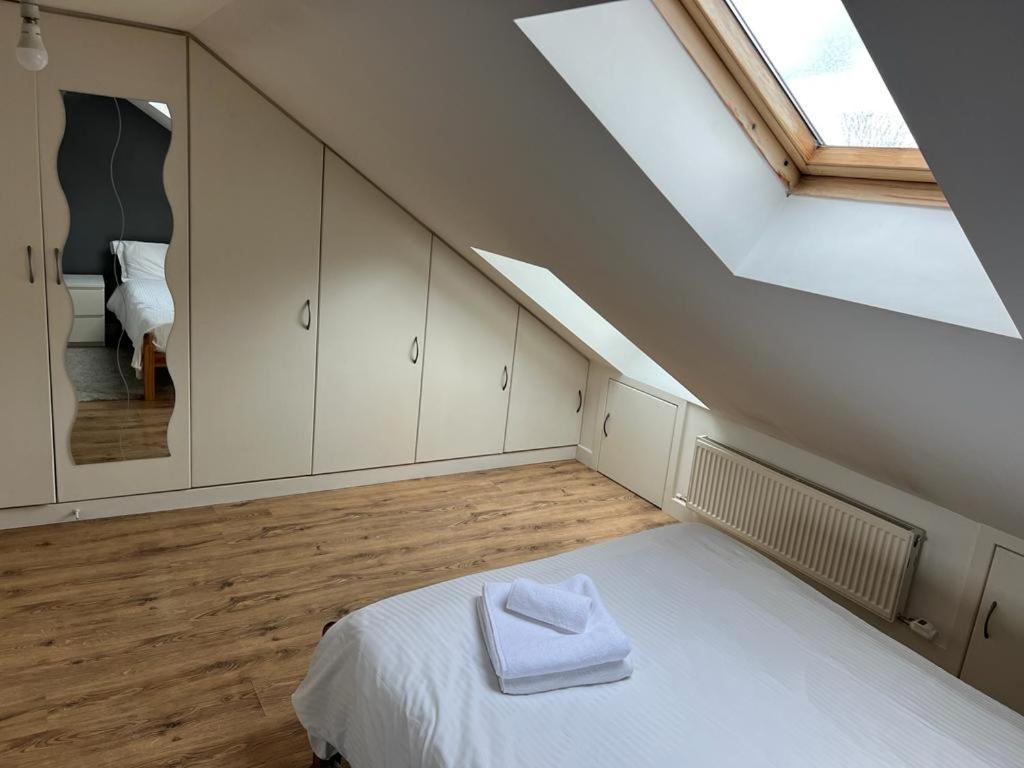 Habitación en casa particular Private With Your Shower And Kitchen *
